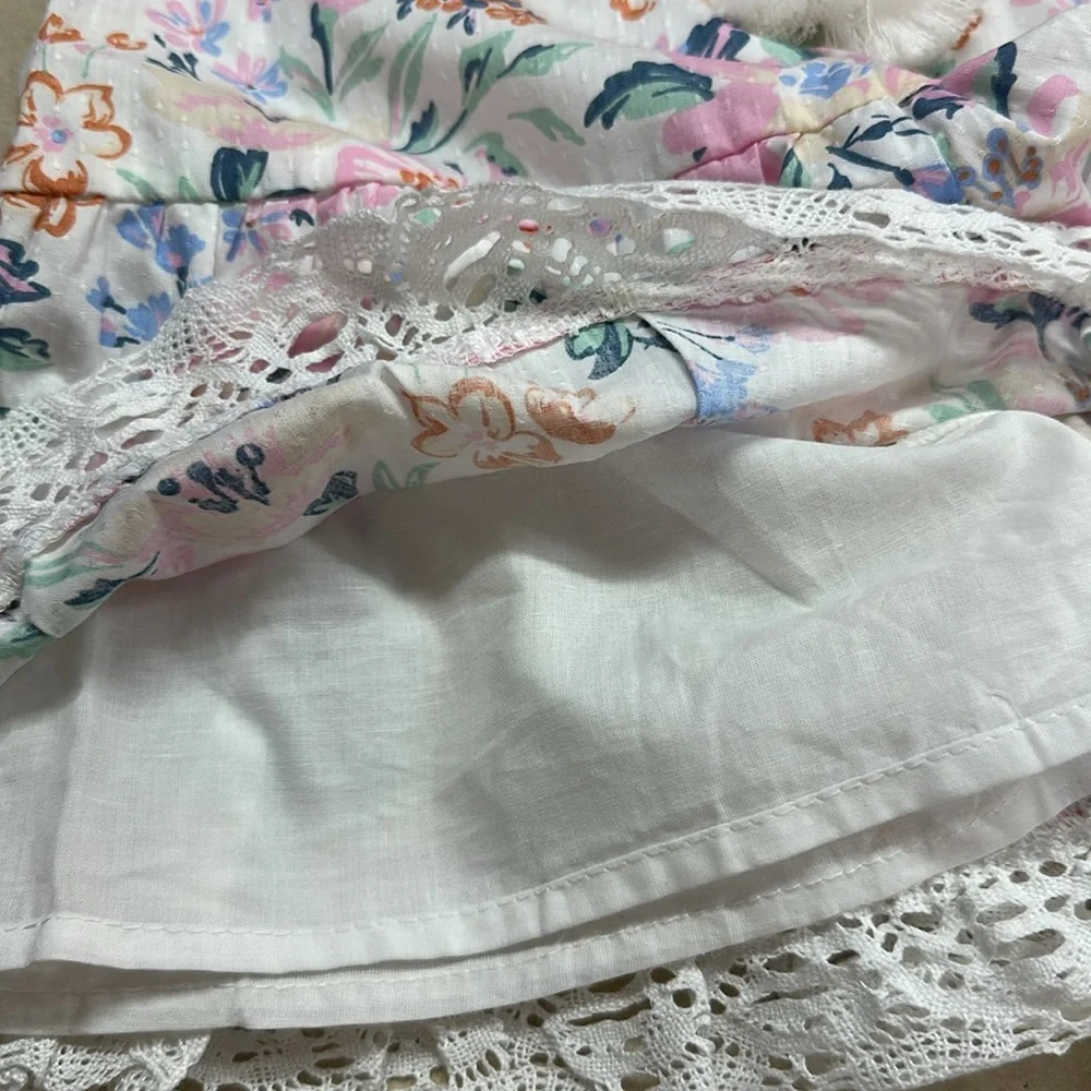 Cupcakes and Cashmere Two Piece Floral Short Set Ruffles & Lace XS Girls 4 EUC